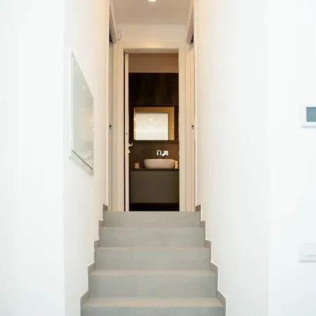 Diamond Luxury House